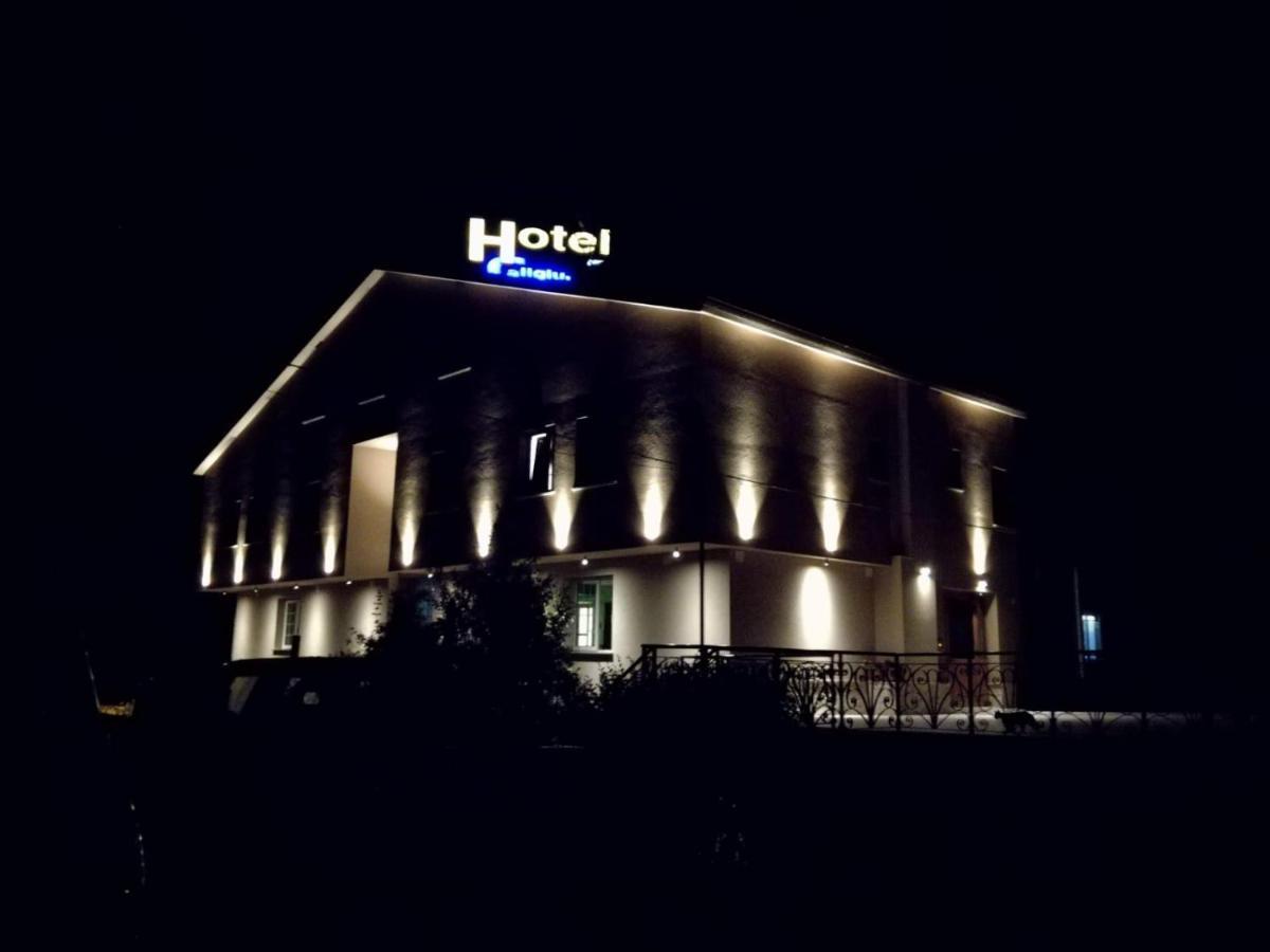 Hotel Caligiuri Decollatura Exterior photo